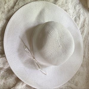 white brand new floppy hat